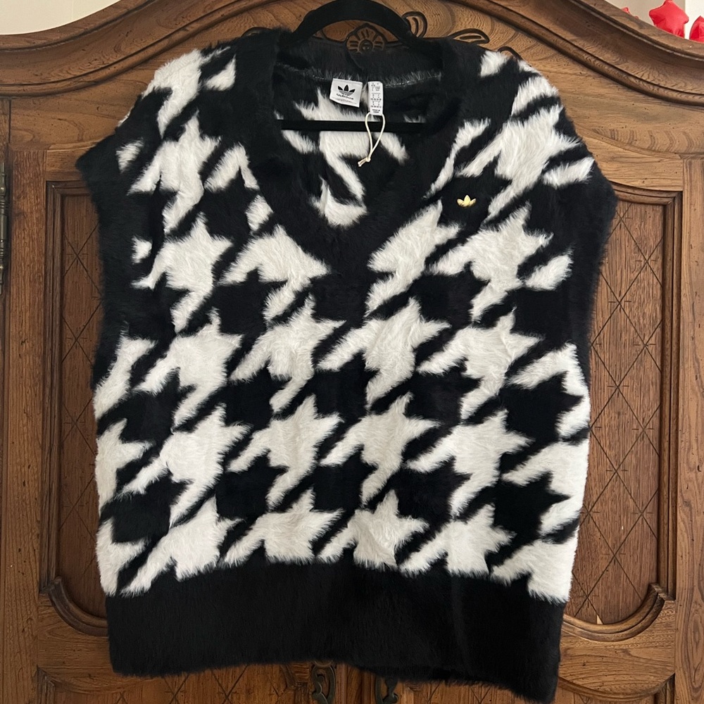 Adidas Original houndstooth vicky vest.